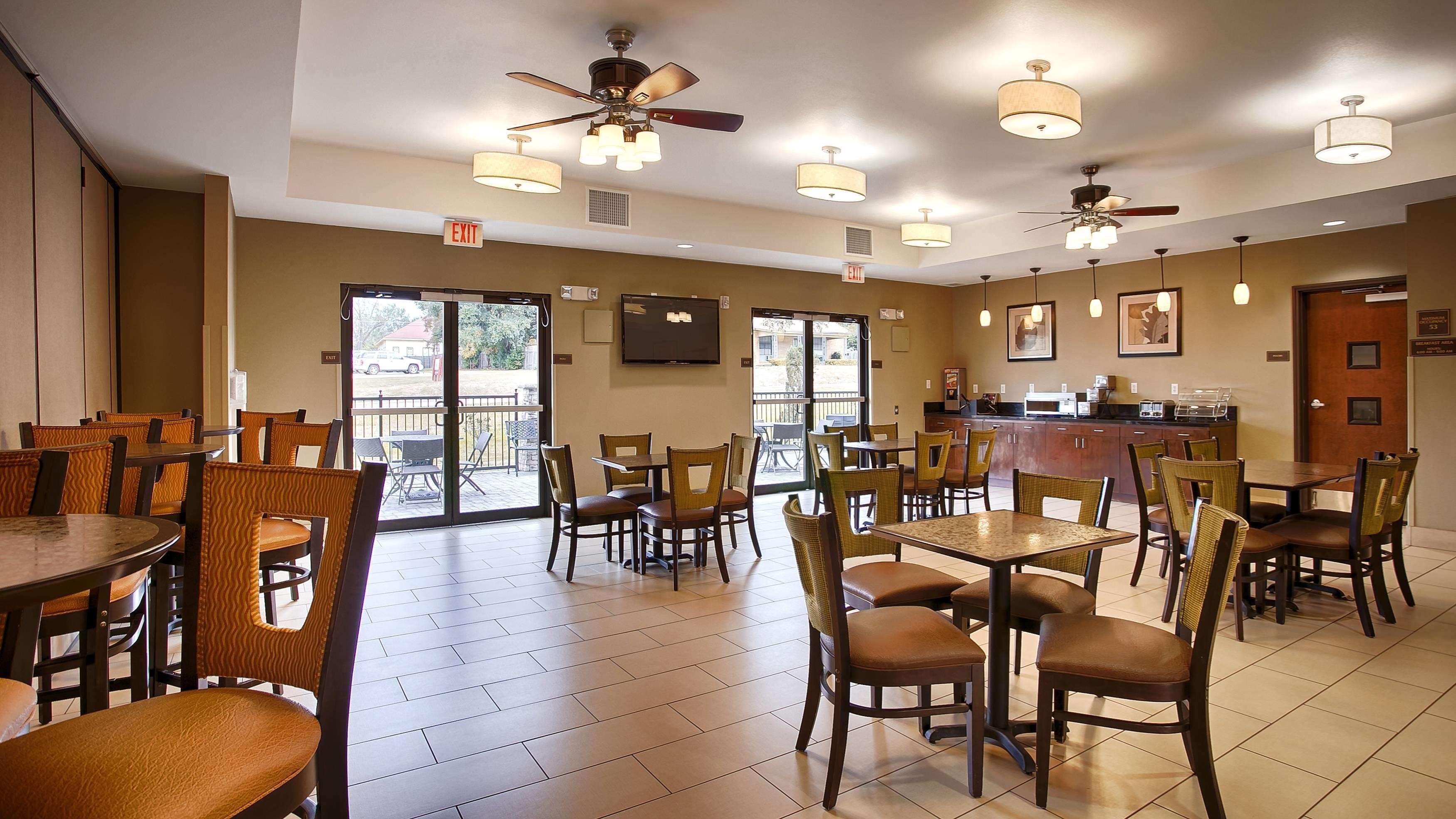 Best Western Plus Desoto Inn & Suites Mansfield Esterno foto