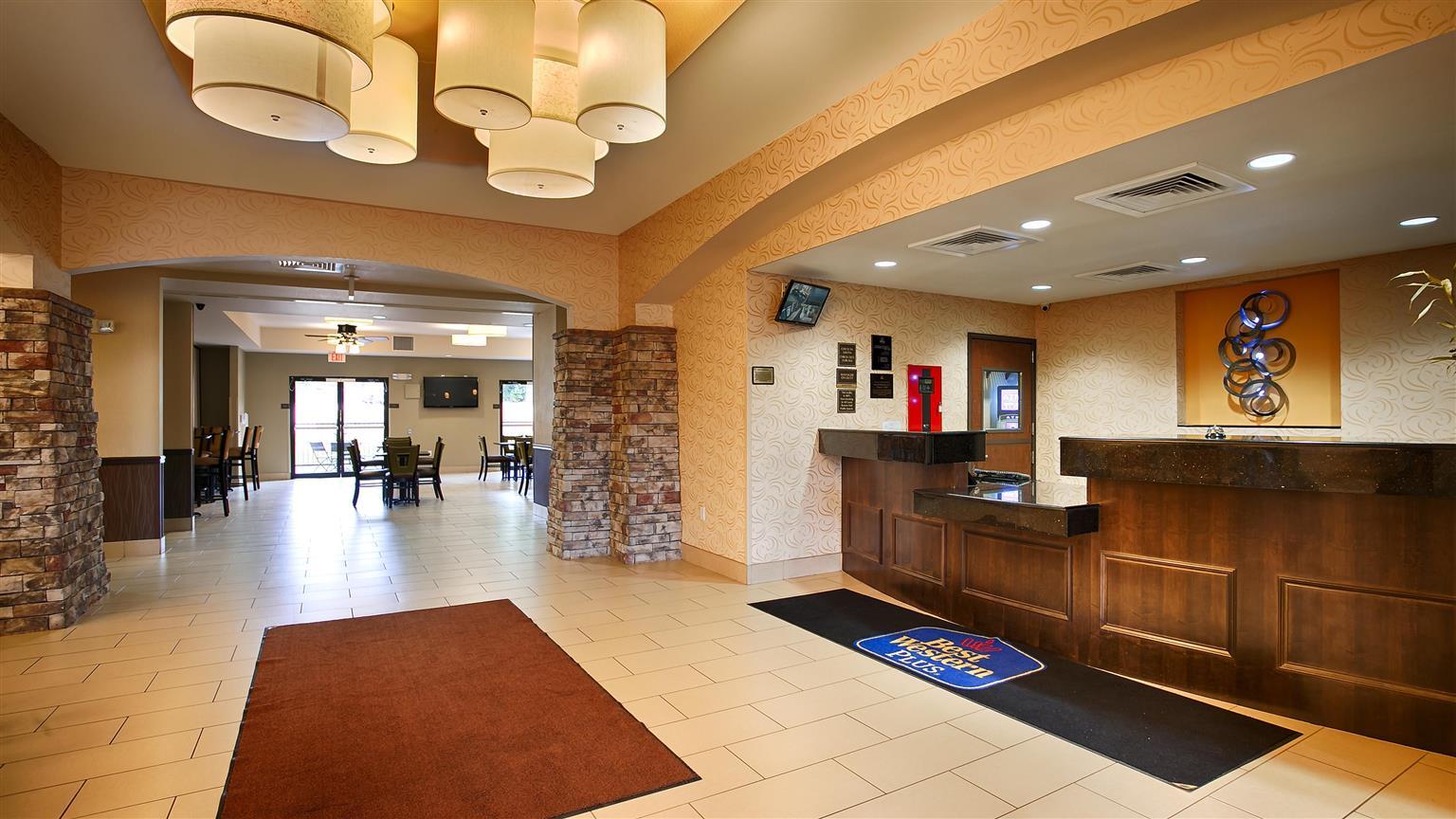 Best Western Plus Desoto Inn & Suites Mansfield Esterno foto